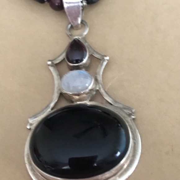 Jewelry - Genuine Garnet and Black Onyx Necklace